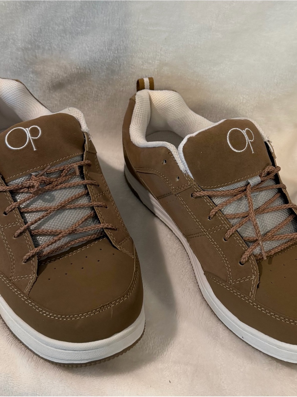 OP Men's Brown Low-Top Sneakers with White Trim Mesh Tongue